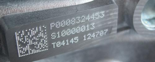 Marquage micro-percussion d'un code Data Matrix sur un composant de moteur en métal